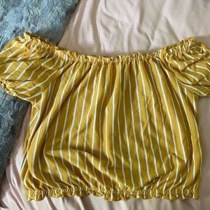 American eagle crop top
